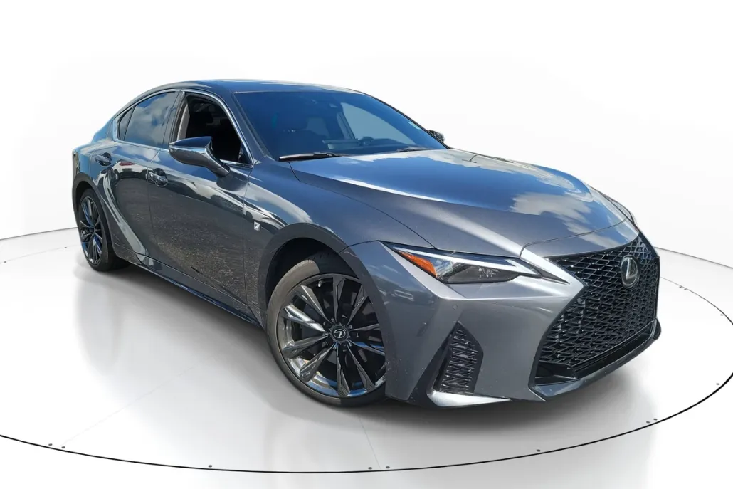 2022 Lexus IS 350 F SPORT photo 1