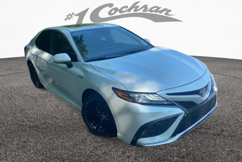 2021 Toyota Camry Hybrid XSE photo 1