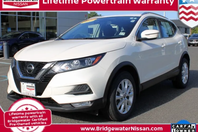 2022 Nissan Rogue Sport SV photo 1