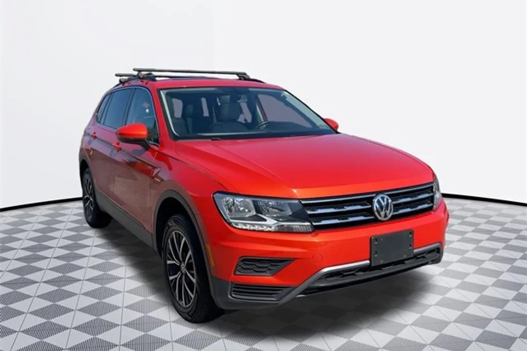 2019 Volkswagen Tiguan SE photo 1