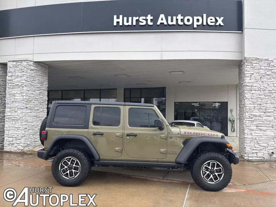 2025 Jeep Wrangler Rubicon photo 1