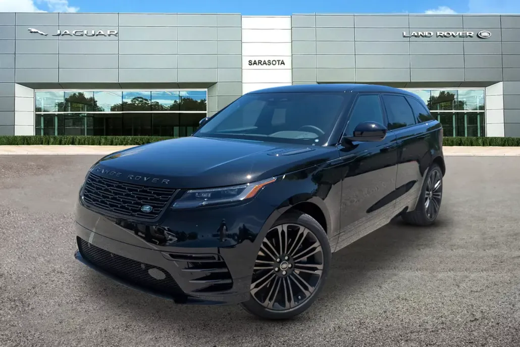 2026 Land Rover Range Rover Velar SE photo 1