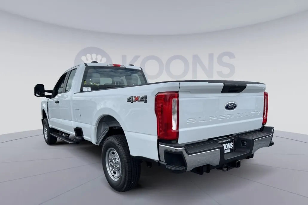 2025 Ford F-250 photo 1