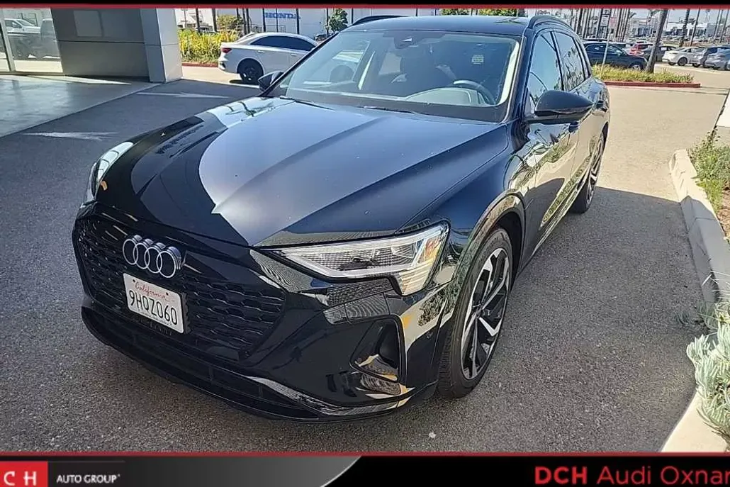 2024 Audi Q8 E-tron Premium Plus photo 1