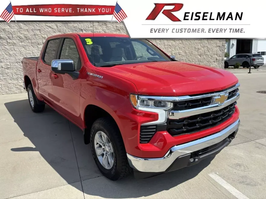 2023 Chevrolet Silverado 1500 LT1 photo 1