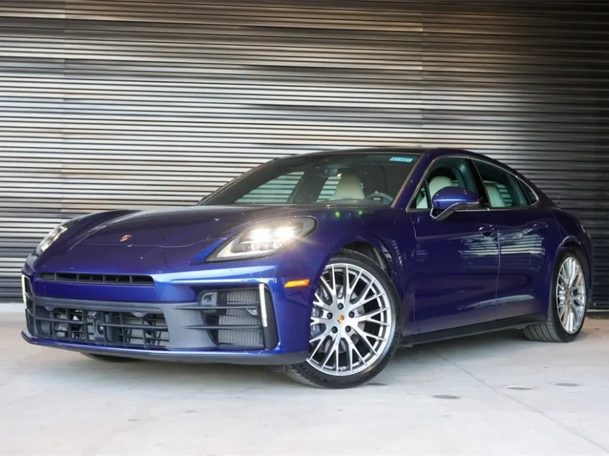 2024 Porsche Panamera Base photo 1