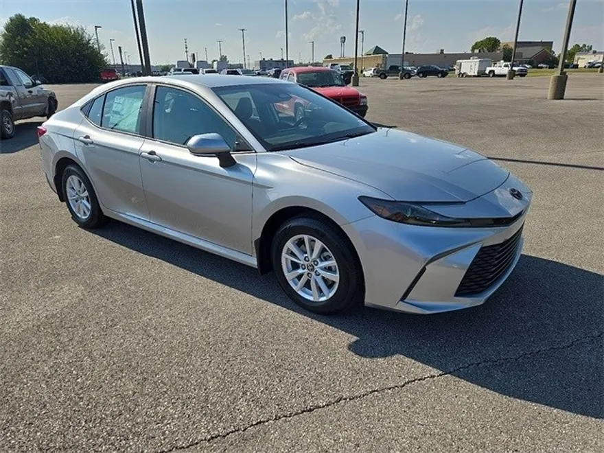 2026 Toyota Camry LE photo 1