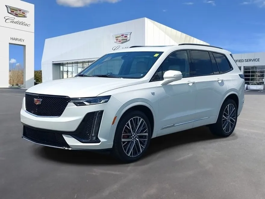 2025 Cadillac XT6 Sport photo 1