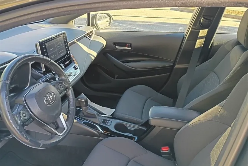 2021 Toyota Corolla SE photo 1