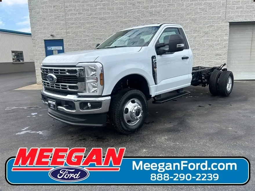 2026 Ford F-350 XL photo 1