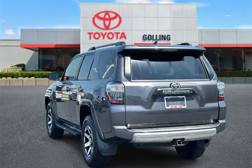 2022 Toyota 4Runner TRD Off-Road Premium photo 3