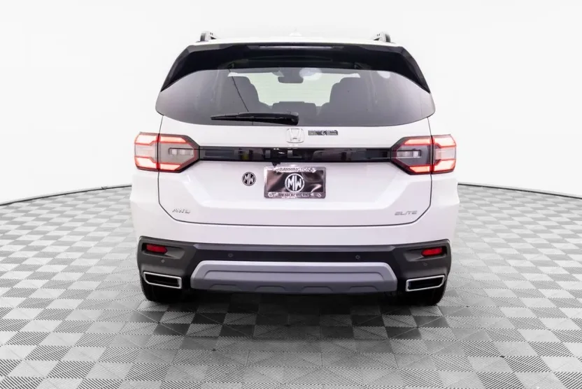 2025 Honda Pilot Elite photo 1