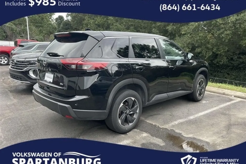 2024 Nissan Rogue SV photo 1