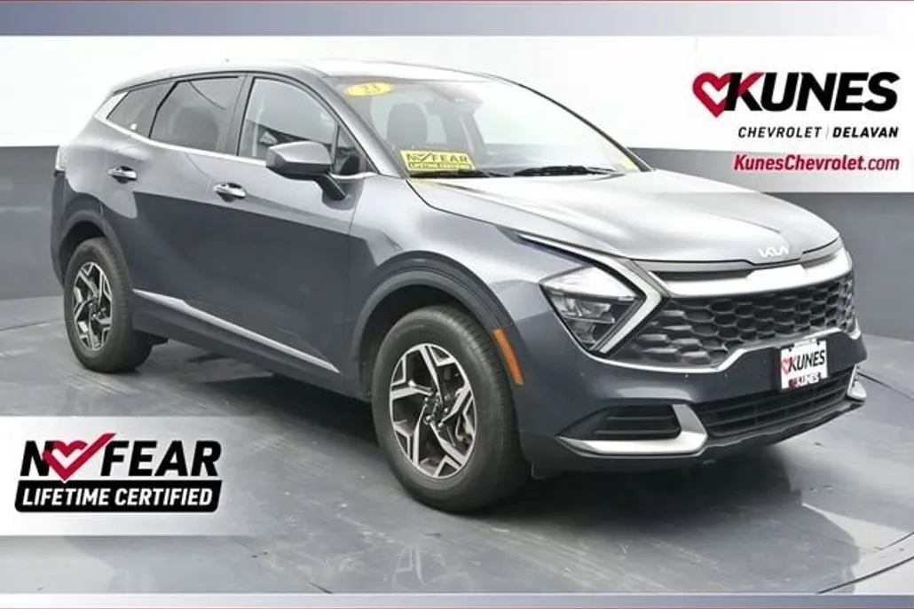2023 Kia Sportage LX photo 1