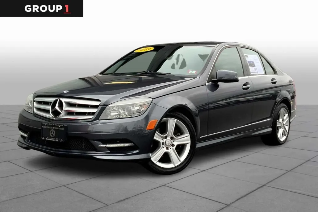 2011 Mercedes Benz C 300 Sport photo 1