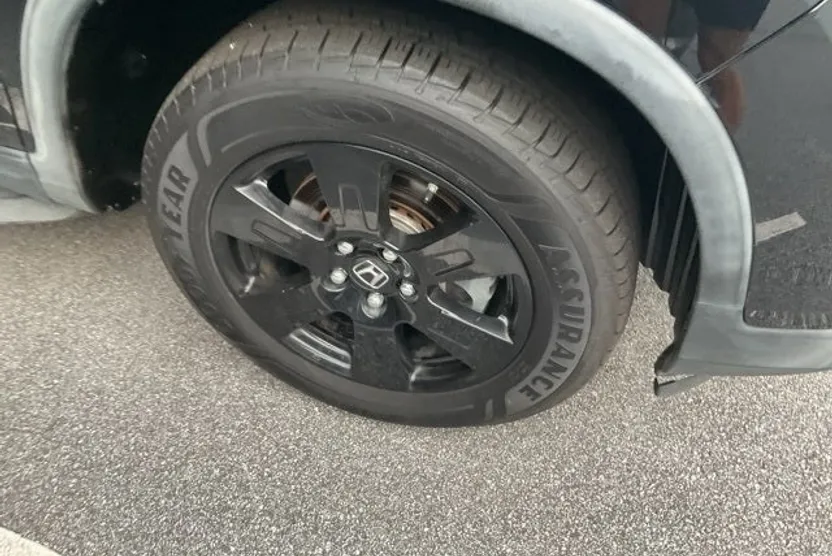 2018 Honda Ridgeline Black Edition photo 1