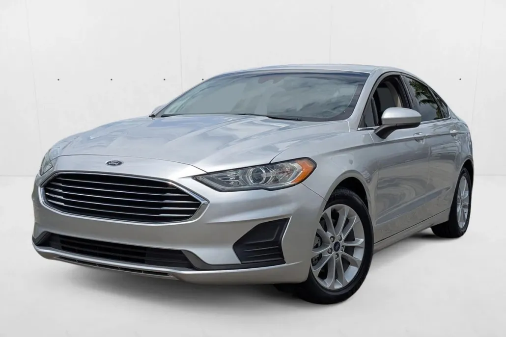 2019 Ford Fusion SE photo 1