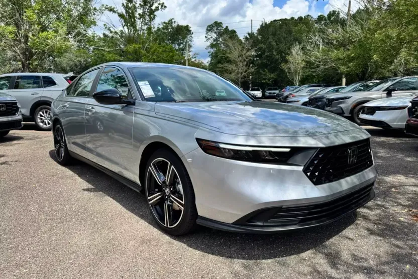 2025 Honda Accord Hybrid Sport photo 1