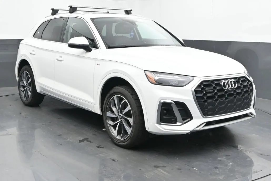 2023 Audi Q5 45 S line Premium photo 1