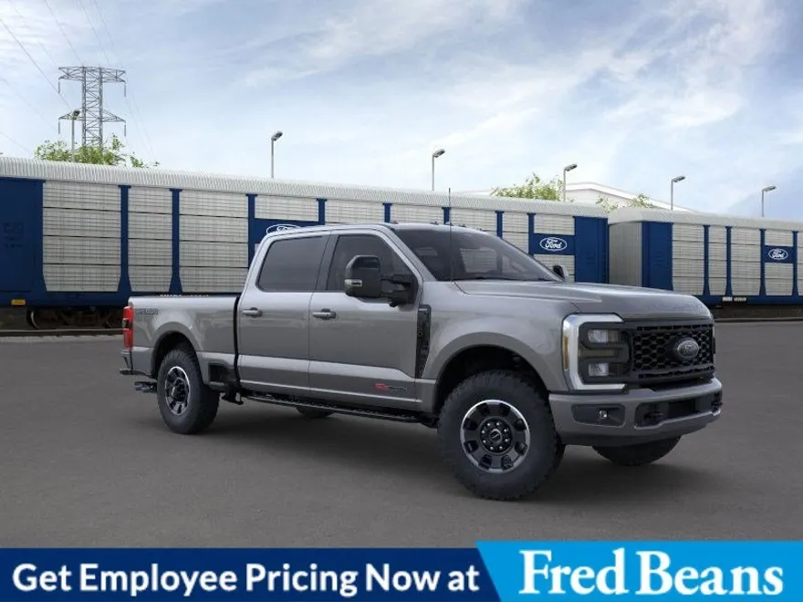 2025 Ford F-250 Lariat photo 1
