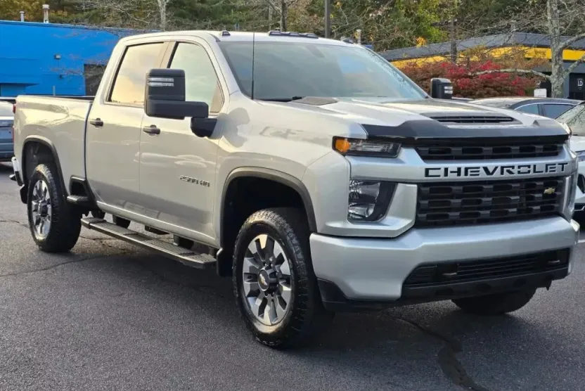 2022 Chevrolet Silverado 2500HD Custom photo 1