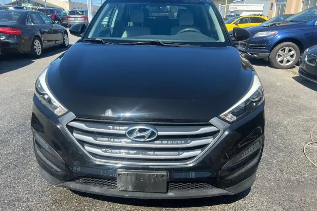 2018 Hyundai Tucson SE photo 1