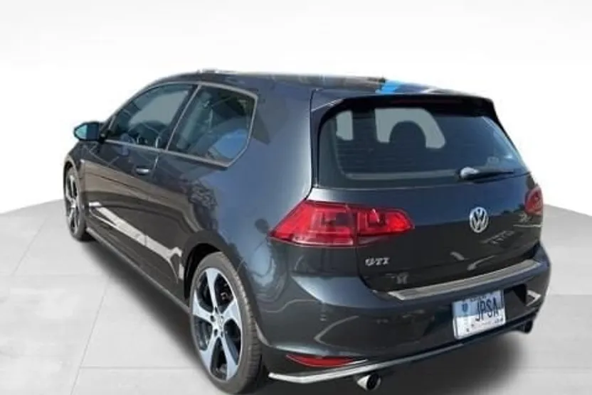 2015 Volkswagen Golf GTI S photo 1