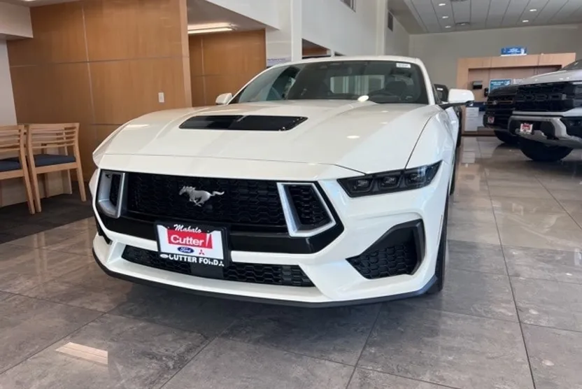 2025 Ford Mustang GT Premium photo 1