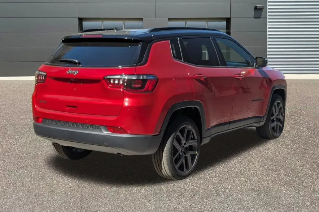 2026 Jeep Compass Limited Altitude photo 1
