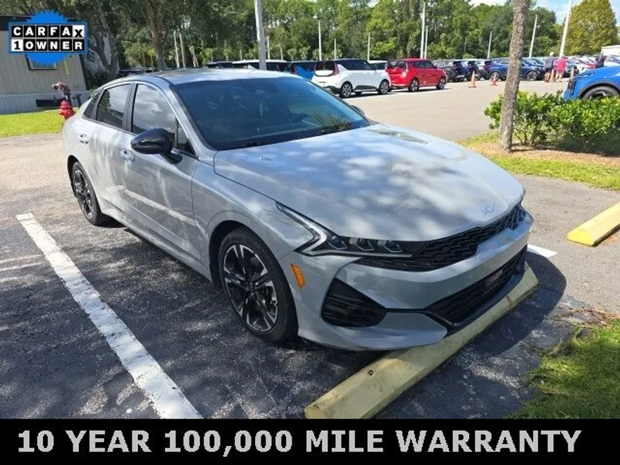 2023 Kia K5 GT-Line photo 1
