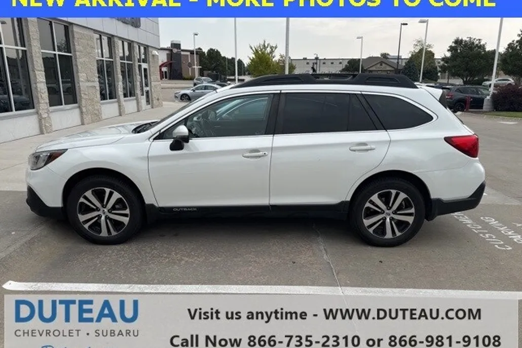 2019 Subaru Outback Limited photo 1