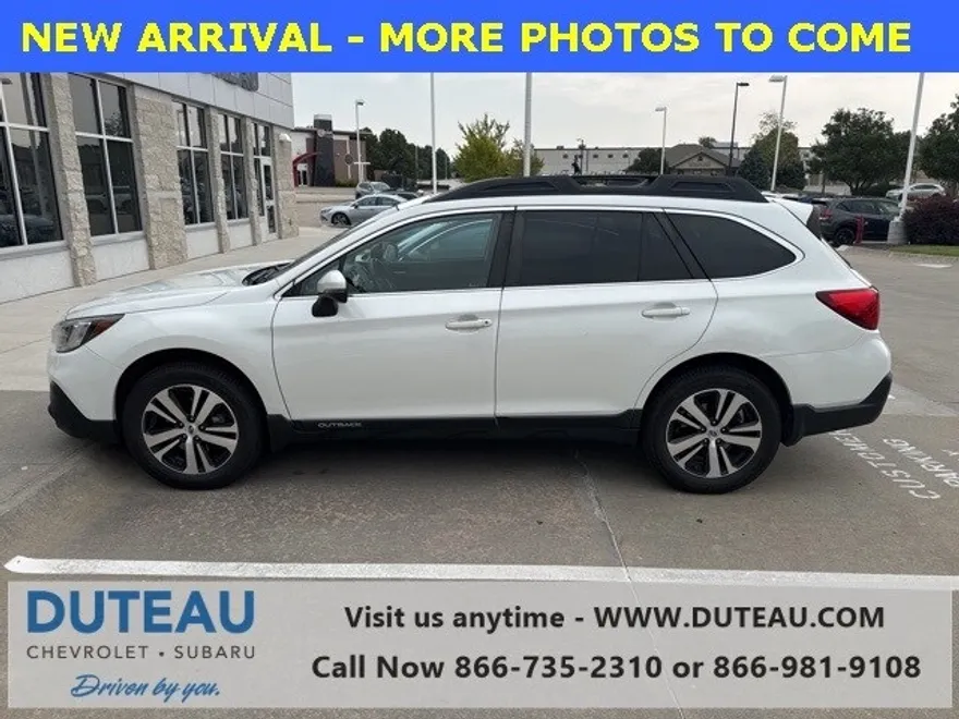 2019 Subaru Outback Limited photo 1