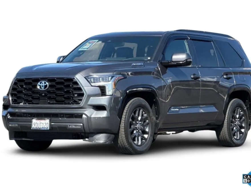 2023 Toyota Sequoia Platinum photo 1