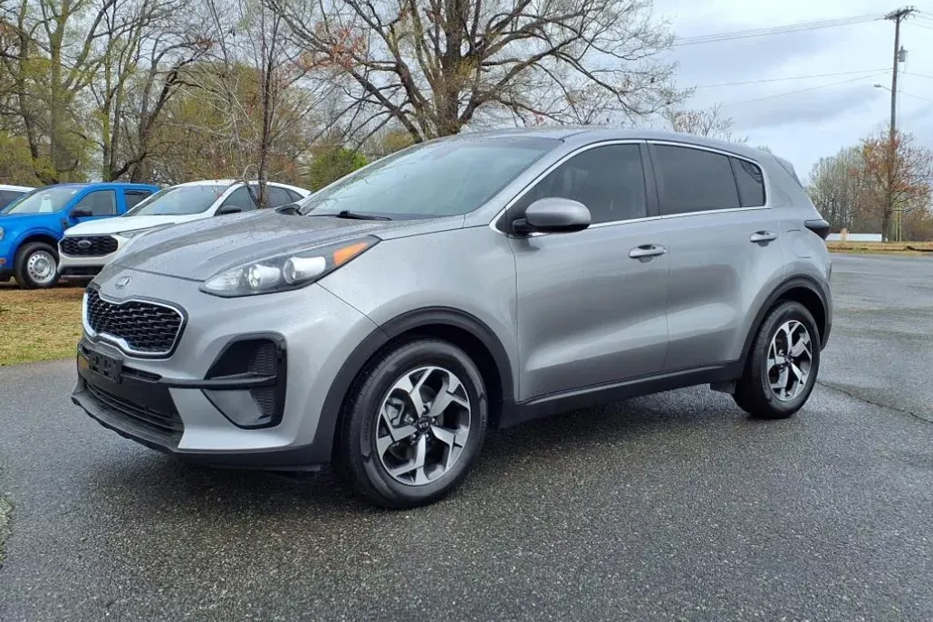 2022 Kia Sportage LX photo 1