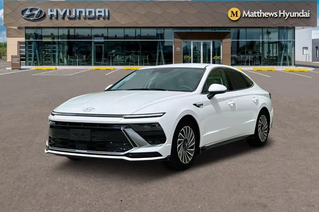 2025 Hyundai Sonata Hybrid SEL photo 1