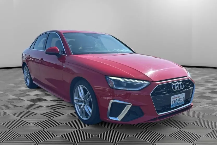 2023 Audi A4 S line Quattro Premium Plus photo 1
