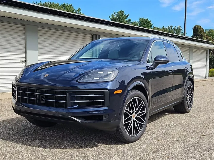 2026 Porsche Cayenne photo 1