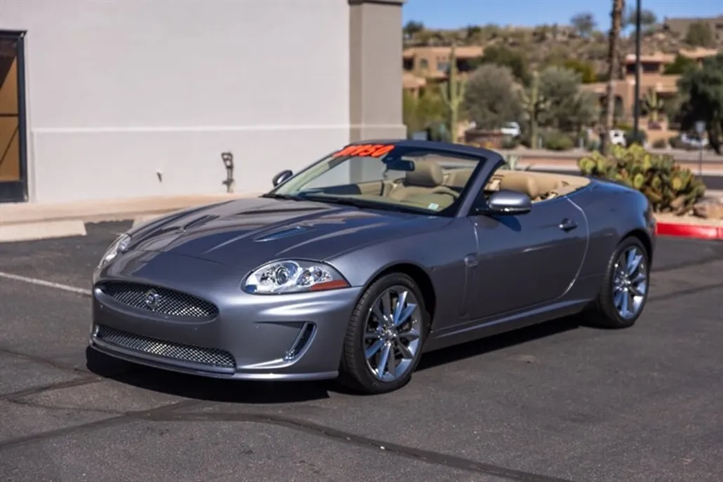 2011 Jaguar XK XKR Convertible photo 1