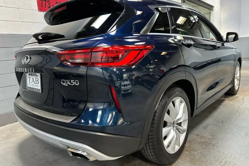 2019 Infiniti QX50 Luxe AWD photo 1