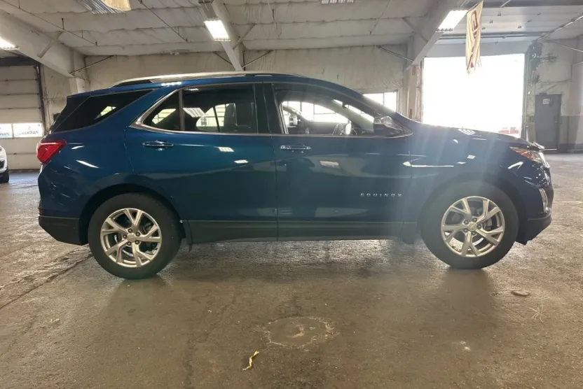 2020 Chevrolet Equinox Premier photo 1