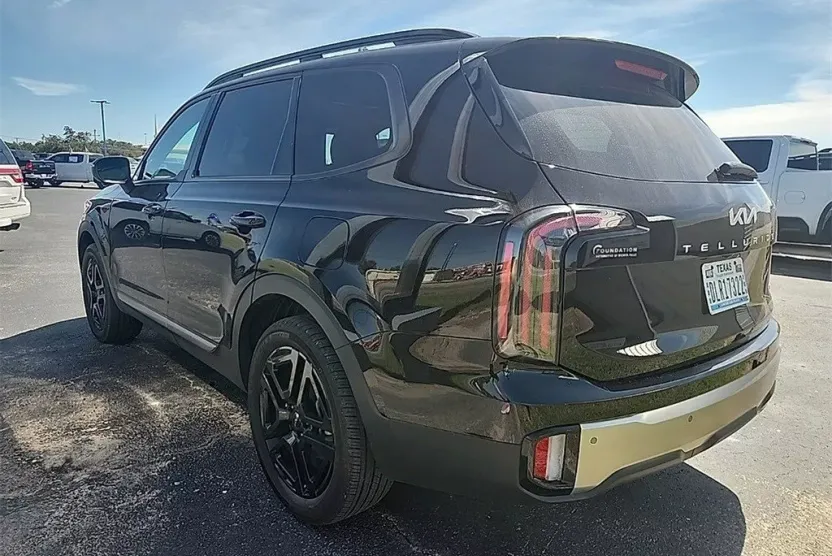 2023 Kia Telluride EX X-Line photo 1