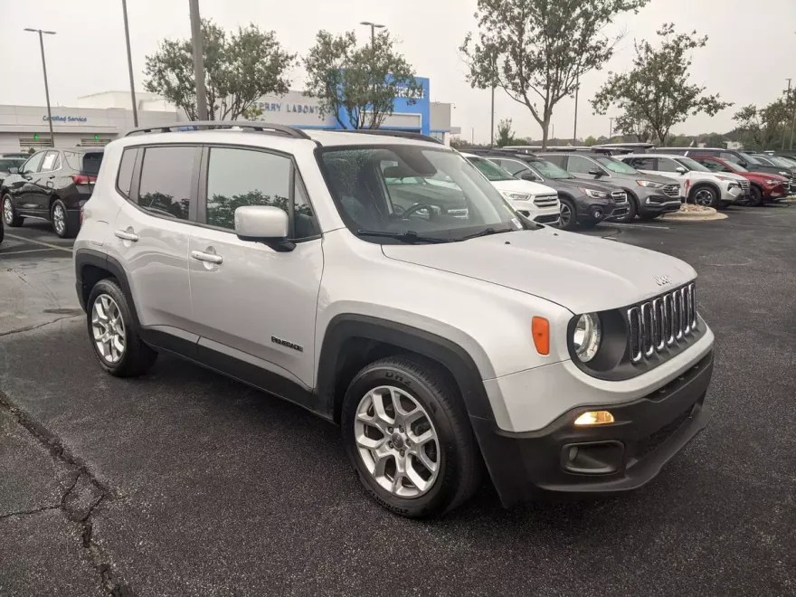 2018 Jeep Renegade Latitude North Edition photo 1