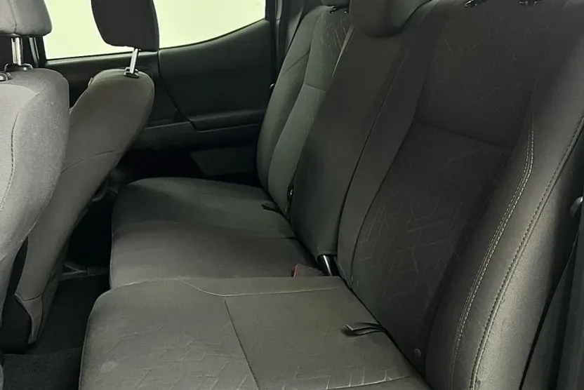 2017 Toyota Tacoma Double Cab SR photo 1
