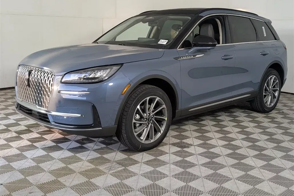 2025 Lincoln Corsair Premiere photo 1