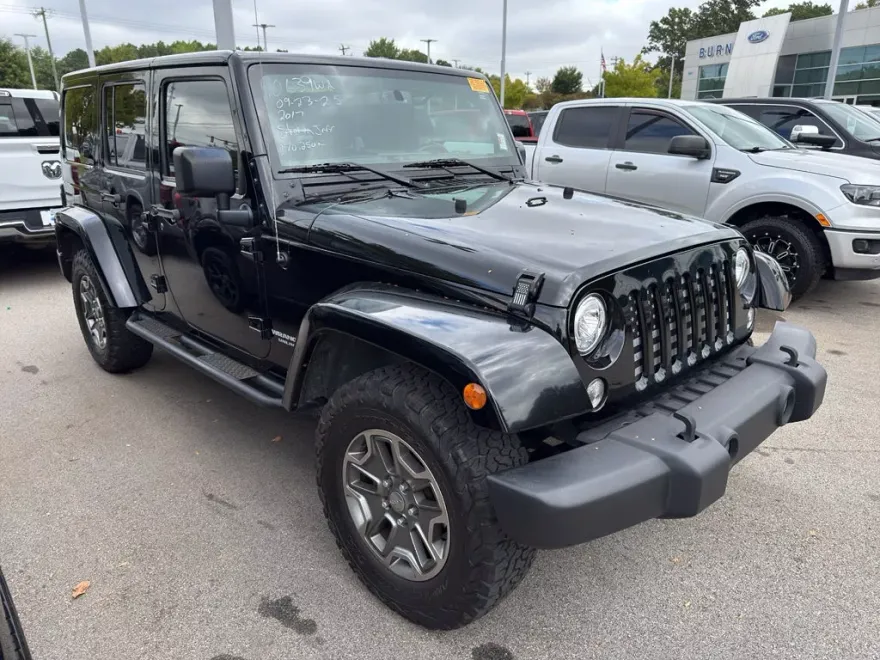 2017 Jeep Wrangler Unlimited Rubicon photo 1