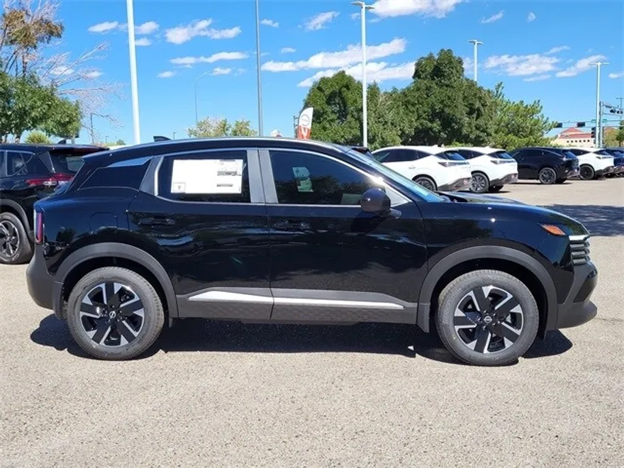2026 Nissan Kicks SV photo 1