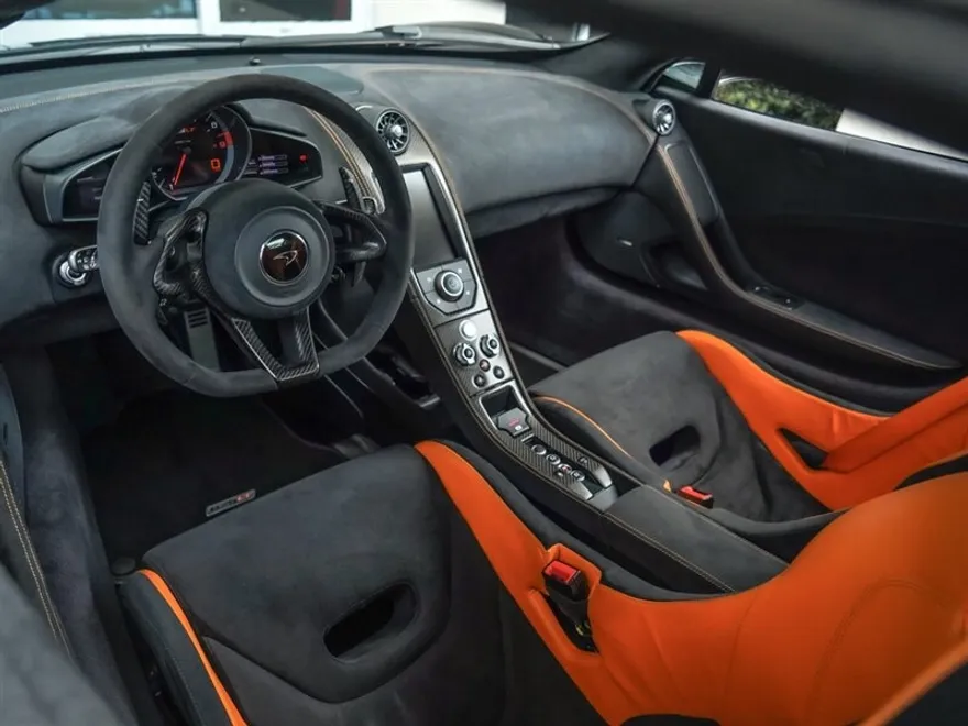 2016 Mclaren 675LT photo 1
