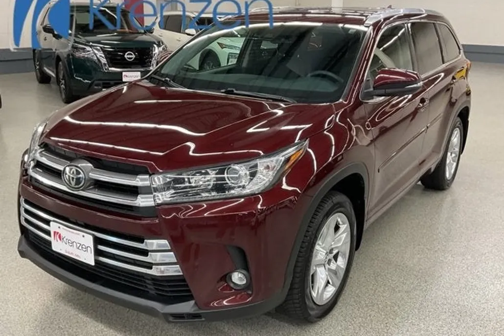 2019 Toyota Highlander Limited photo 1