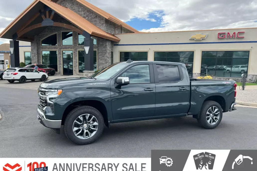 2026 Chevrolet Silverado 1500 photo 1