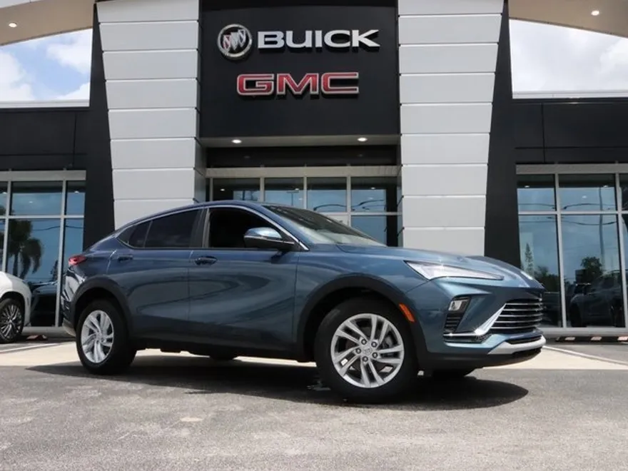 2025 Buick Envista Preferred photo 1